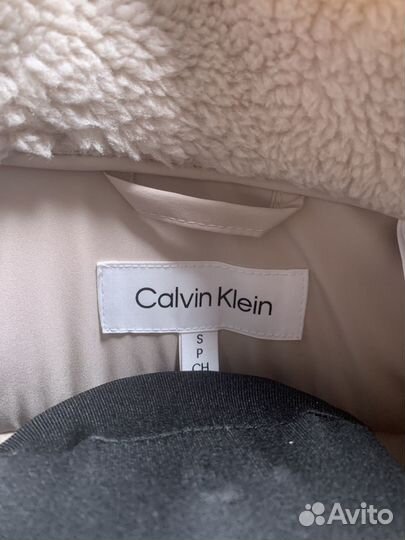 Пуховик calvin klein s