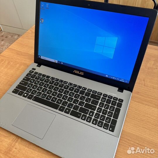Ноутбук Asus x550vb