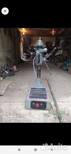 Сверлильный станок 2М112