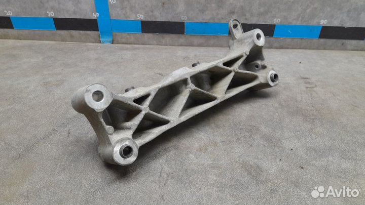 Кронштейн опоры двигателя Citroen C4 2 1.6 EP6