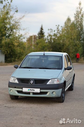 Renault Logan 1.6 МТ, 2006, 275 300 км