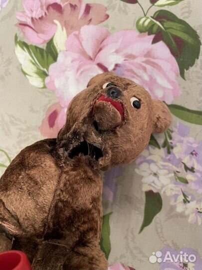 Мишка заводной с бочонком мёда