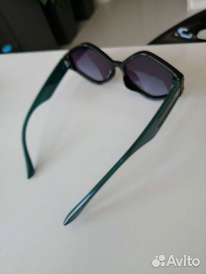 Очки солнцезащитные