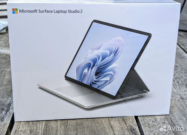 Microsoft Surface Laptop Studio 2
