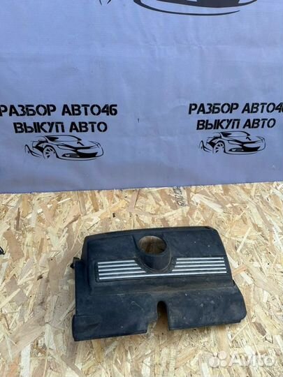 Декоративная крышка двигателя Volkswagen Touareg