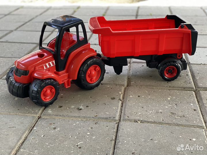 Трактор детский с прицепом