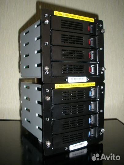 Корзина Chenbro на 4 SAS/sata HDD/SSD