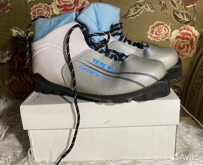 Лыжные ботинки trek
