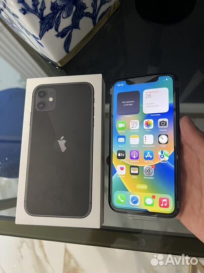 iPhone 11, 64 ГБ