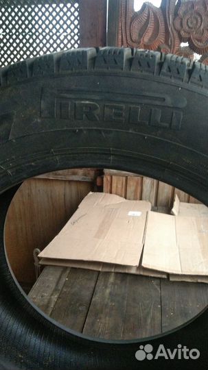 Pirelli Ice Zero 215/50