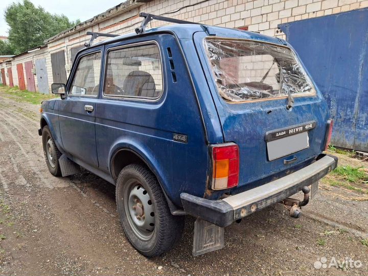 LADA 4x4 (Нива) 1.7 МТ, 2005, 75 000 км