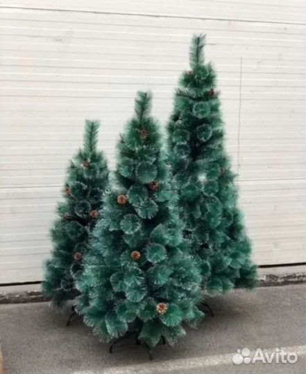 Елка искусственная сосна с шишками и подарком