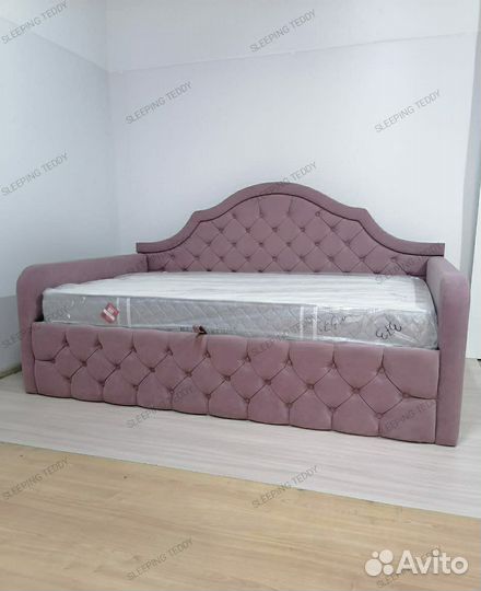 Детская кровать диван с мягкими бортиками