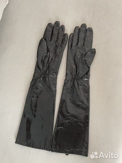 Перчатки лакированные