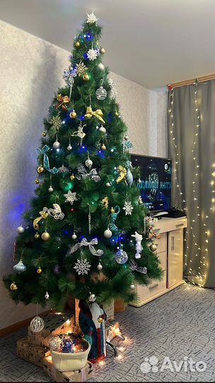 Елка искусственная