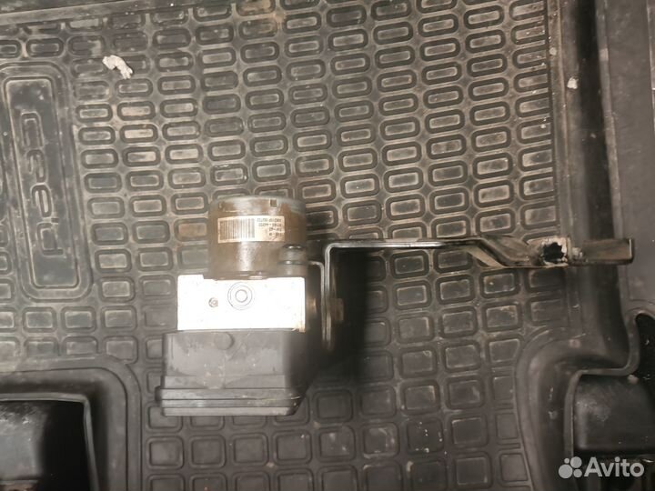 Блок ABS Kia ceed JD 2012-2018 58920-А2130