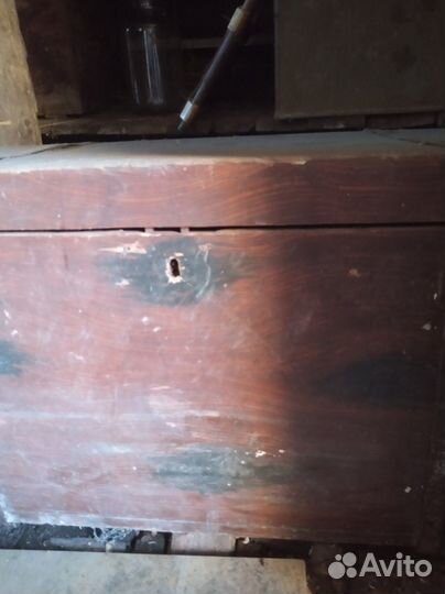 Сундук деревянный
