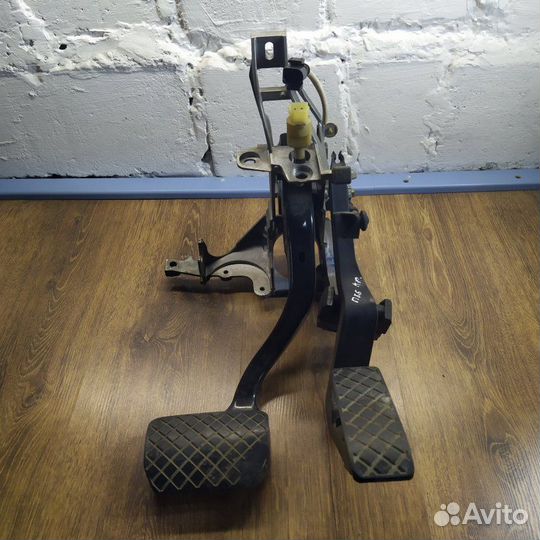 Блок педалей Volkswagen Passat B5 универсал 1 1999