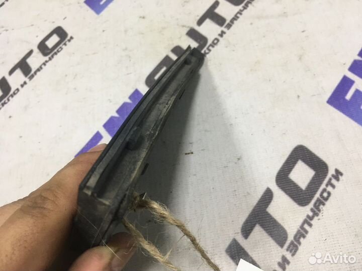 Уголок двери задней левой наружный Хендай Элантра