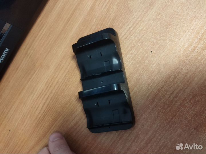 Xbox one 500gb. 2 геймпада. Подписка до 01.11.2023