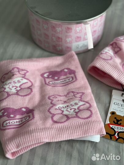 Набор шапка и снуд Guess