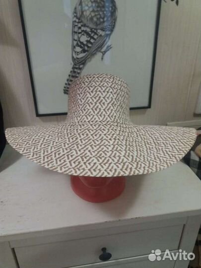 Шляпа пляжная