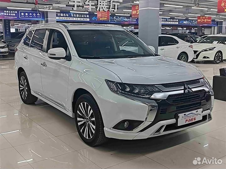 Mitsubishi Outlander 2.4 CVT, 2021, 58 400 км