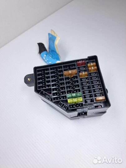 Блок предохранителей VW Passat (B6) 2005-2010