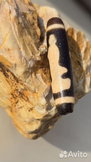 Бусина дзи Гуань Инь