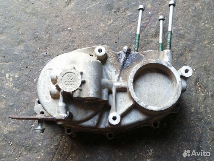 Крышка распредвалов Volkswagen Passat B6, 2.0 BVY