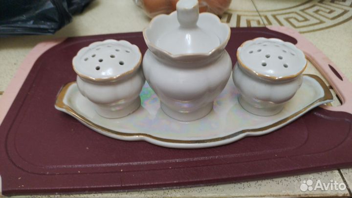 Солонка и перечница фарфор