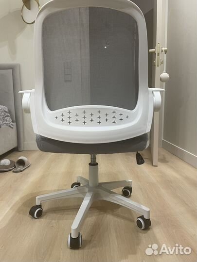 Компьютерное кресло