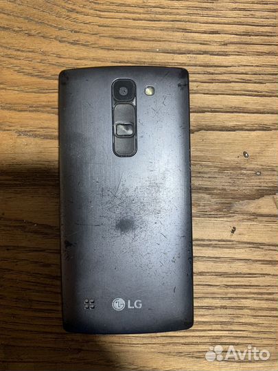 Телефон LG H422