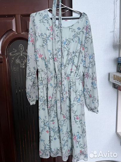 Платье женское 48 размер