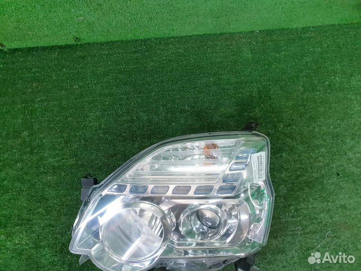 Фара левая Nissan X-Trail