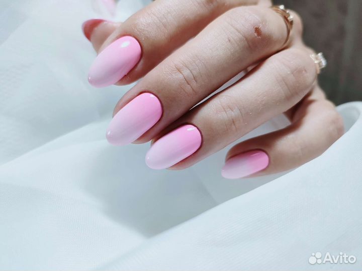 Маникюр и педикюр