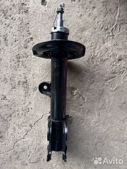 Амортизатор передний правый Hyundai Santa Fe CM