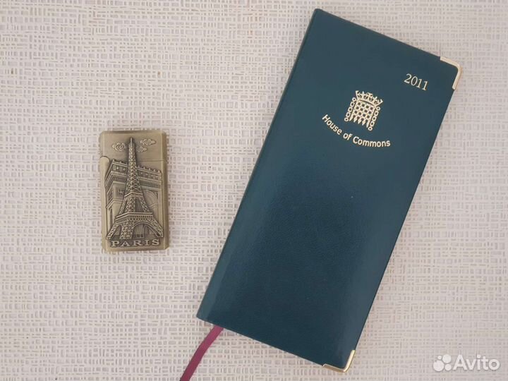 Сувениры из разных стран и городов