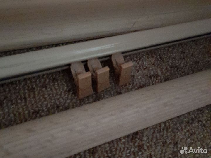 Карниз настенный