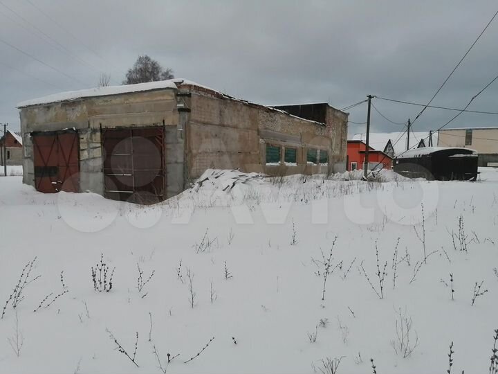 Здание, 379 м²