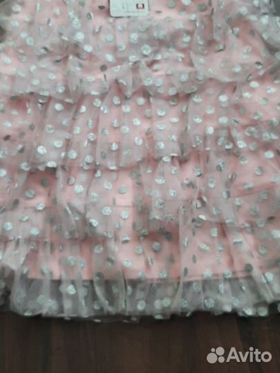 Продам платье для девочки рост 122