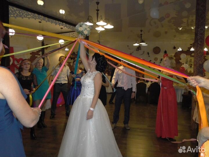 Эко ном тамада. Ведущий и ди-джей