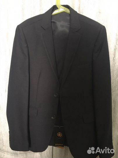 Школьный костюм