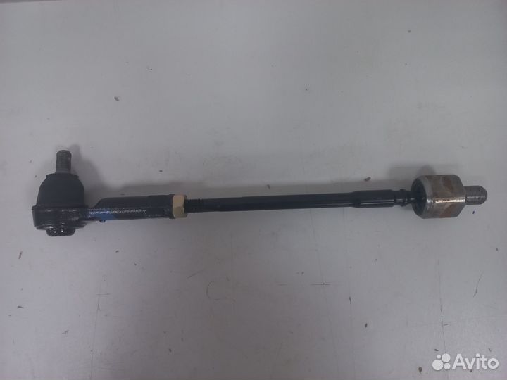 Тяга рулевая с наконечником Nissan Bluebird