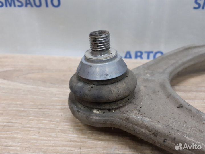 Рычаг верхний передний левый Mercedes-Benz C-Class