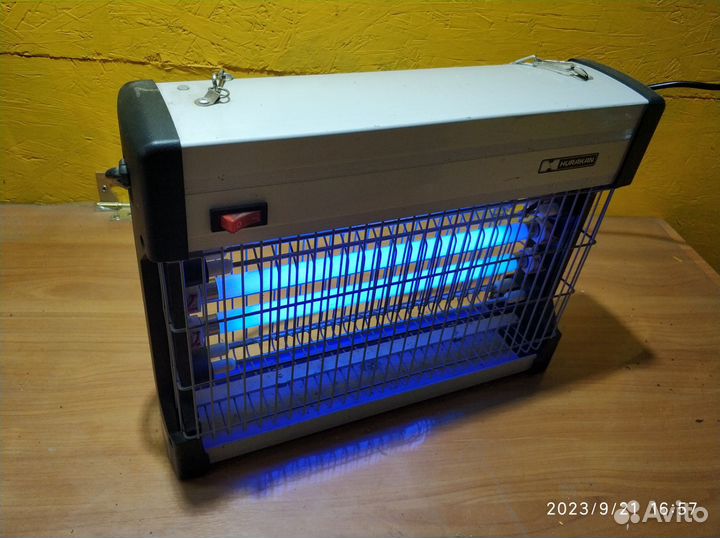 Лампа уничтожитель насекомых инсектицидная Hurakan