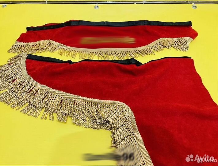 Шторки на Газель декор красные с золот. бахрамой