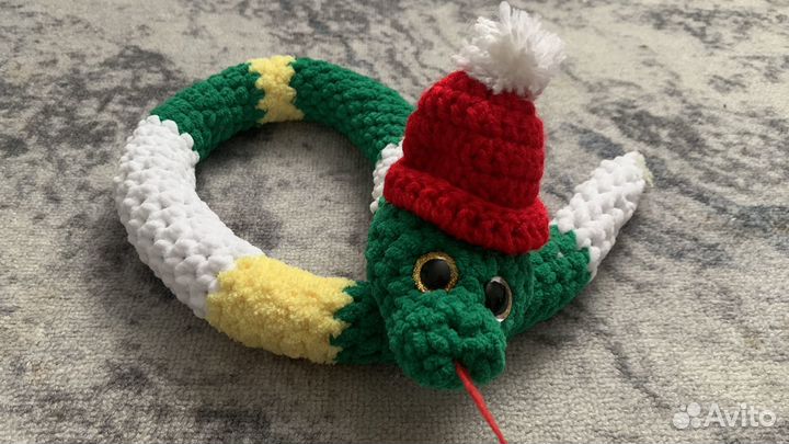 Змея вязанная, ручная работа