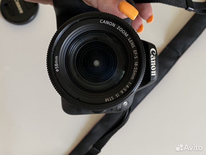 Зеркальный фотоаппарат canon 200d