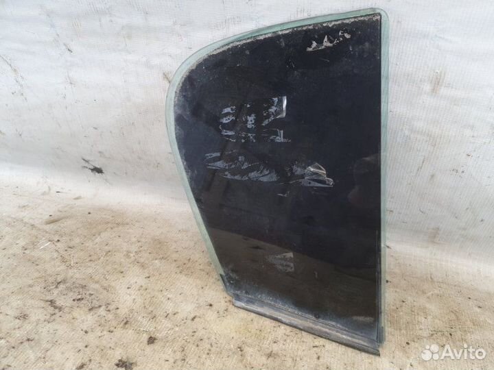 Стекло заднее правое Opel Astra H Z14XEP 2008